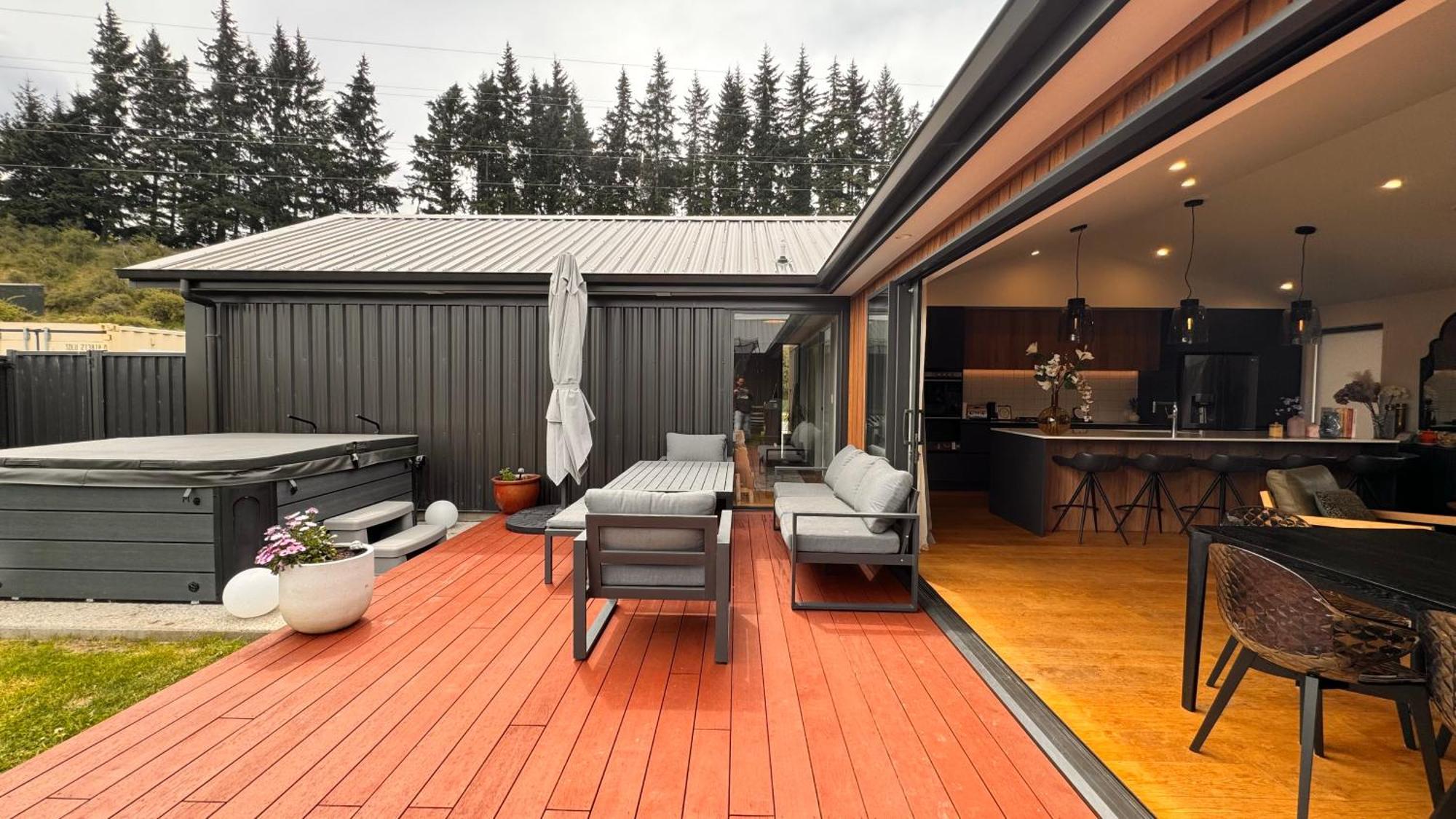 Hillside Studio Queenstown Exterior photo